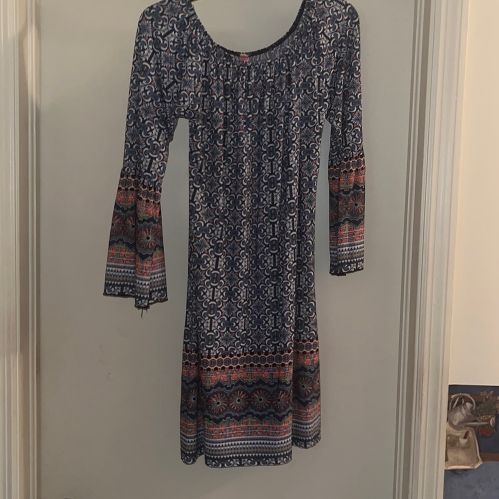 Dress .. can also be worn off the shoulder